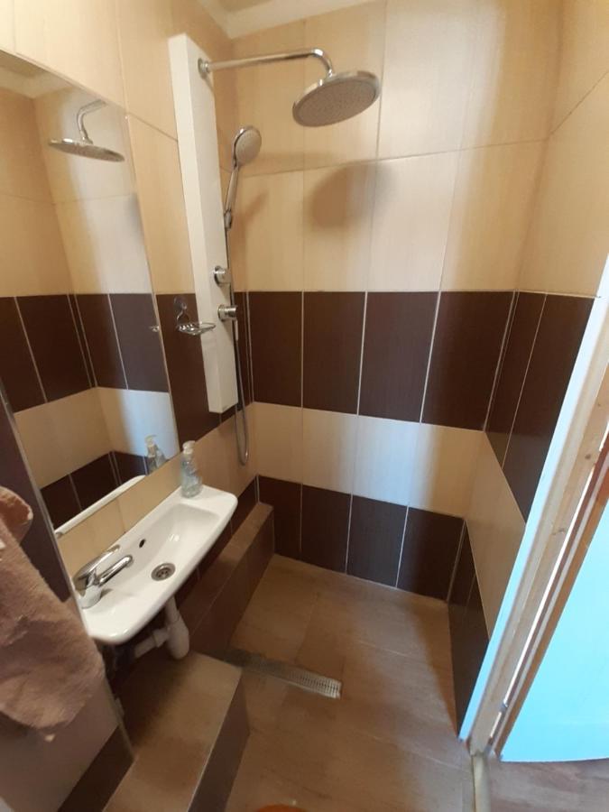 Narcisz Apartman Gyula Exterior photo