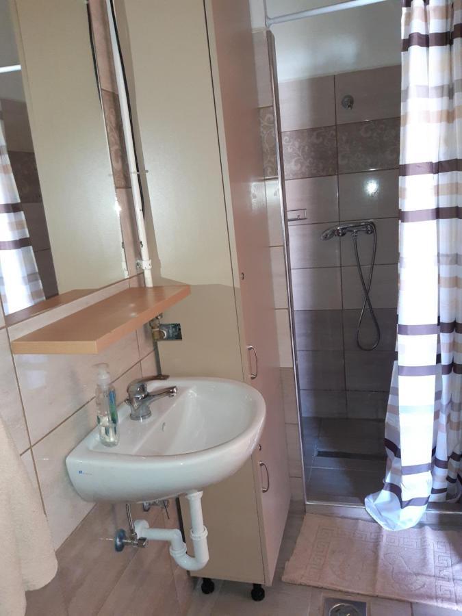 Narcisz Apartman Gyula Exterior photo